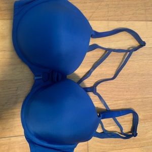 Scrappy back old style t shirt VS bra. Never worn